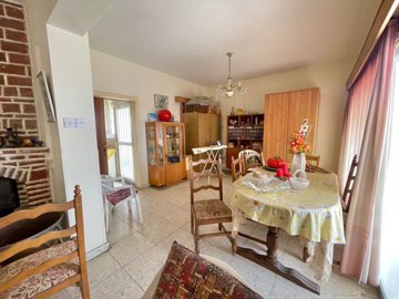 top-floor-apartment-for-sale-paphos-cyprus-ge