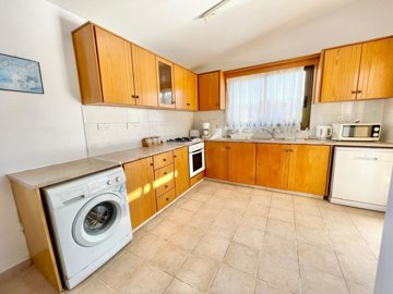 bungalow-for-sale-peyia-paphos-cyprus20