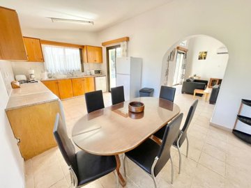 bungalow-for-sale-peyia-paphos-cyprus22