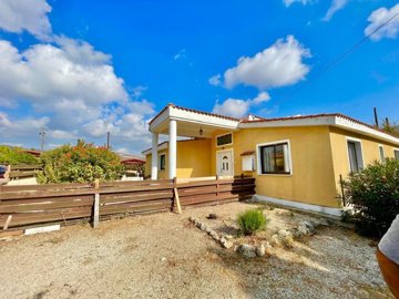 bungalow-for-sale-peyia-paphos-cyprus11
