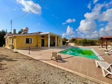 bungalow-for-sale-peyia-paphos-cyprus2