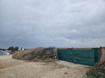 investment-seafront-plot-of-land-for-sale-lar