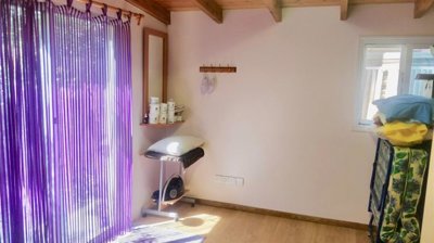 apartment-for-sale-kato-paphos-cyprus-near-se