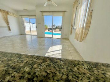 villa-for-sale-paphos-peyia-cyprus36