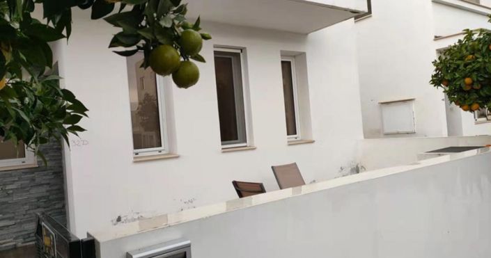 Image No.1-3 Bed House for sale