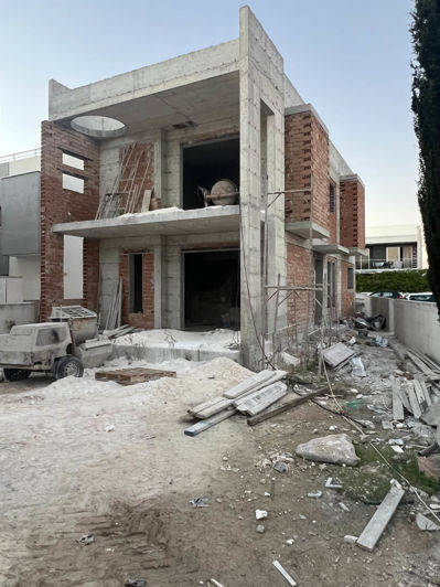 Image No.2-3 Bed House for sale