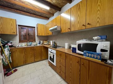 stone-bungalow-for-sale-paphos-cyprus19