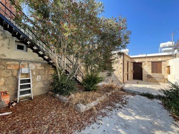 stone-bungalow-for-sale-paphos-cyprus24