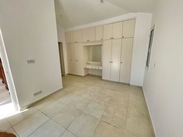 villa-property-for-sale-paphos-cyprus