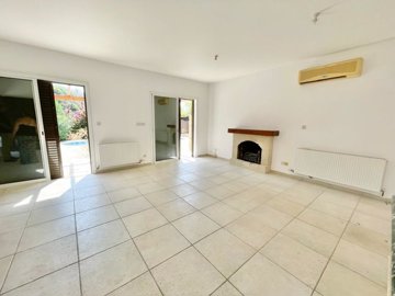 villa-property-for-sale-paphos-cyprus1