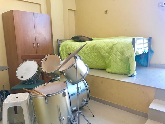 Image No.18-6 Bed House for sale