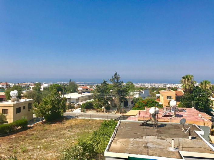 Image No.7-6 Bed House for sale