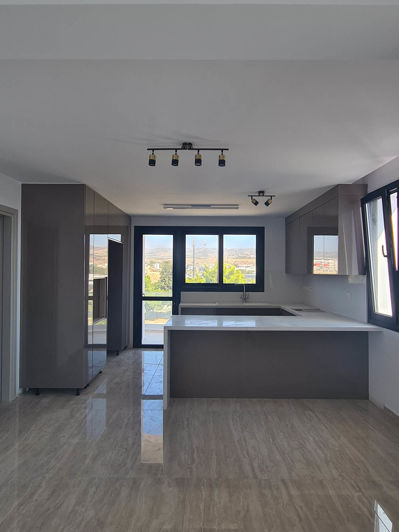 Image No.21-3 Bed Apartment for sale