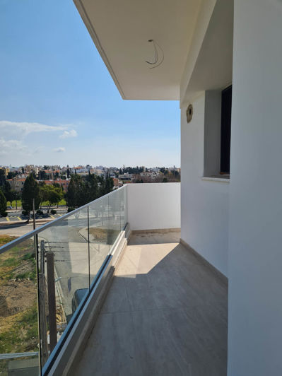 Image No.30-3 Bed Apartment for sale