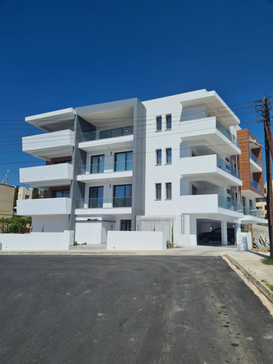 Image No.6-3 Bed Apartment for sale