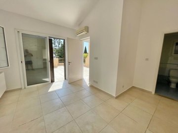 villa-property-for-sale-paphos-cyprus8