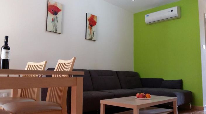 Image No.6-2 Bed House for sale