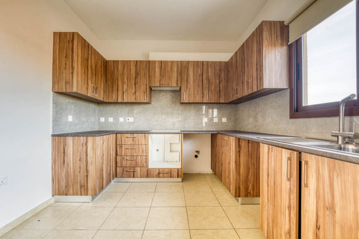 Image No.17-2 Bed House for sale