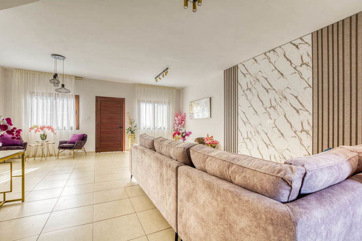 Image No.25-2 Bed House for sale