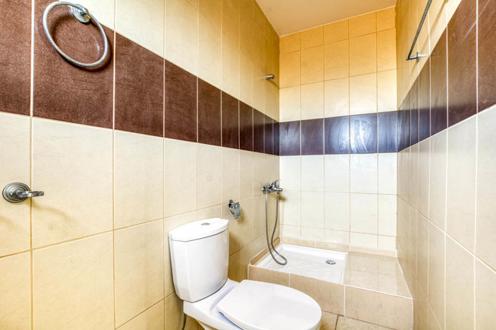 Image No.33-2 Bed House for sale