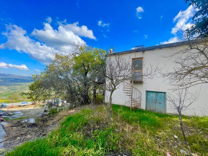 Image No.1-2 Bed House for sale