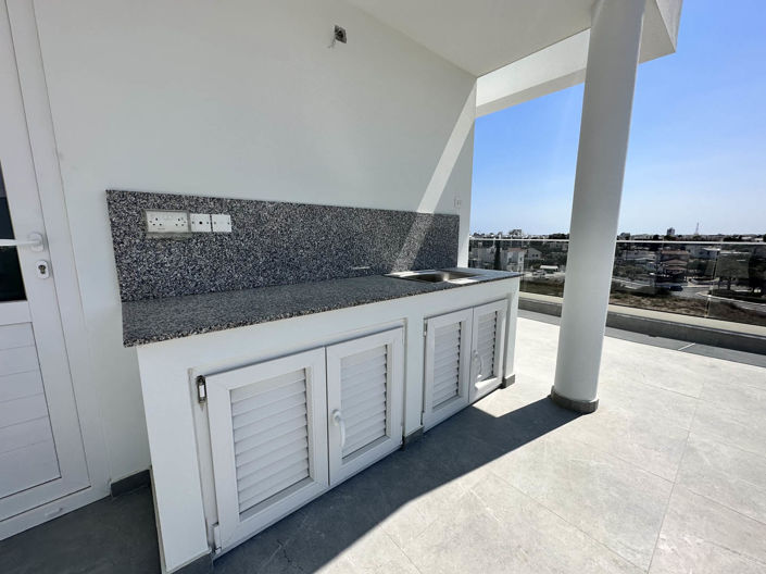 Image No.11-2 Bed Apartment for sale