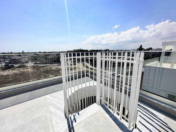 Image No.12-2 Bed Apartment for sale