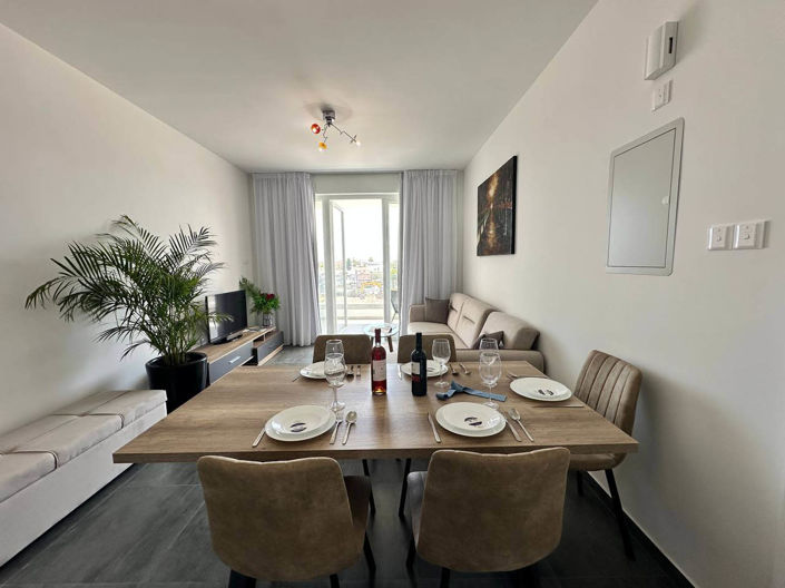 Image No.21-2 Bed Apartment for sale