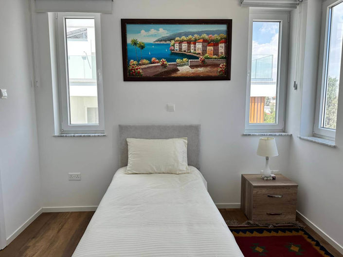 Image No.24-2 Bed Apartment for sale