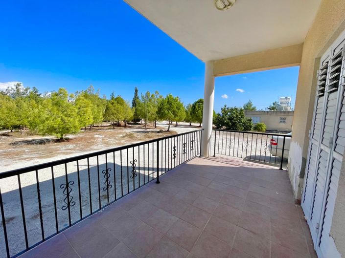 Image No.2-3 Bed House for sale