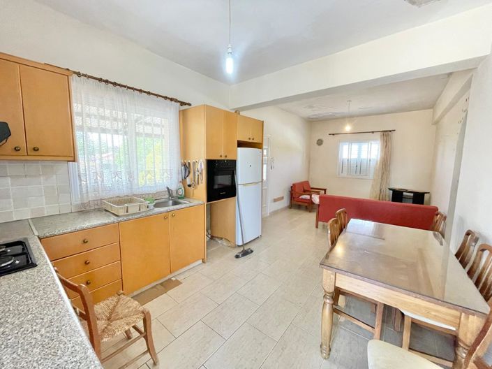 Image No.8-3 Bed House for sale