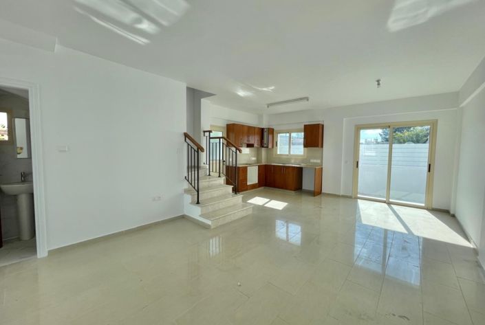 Image No.2-3 Bed House for sale