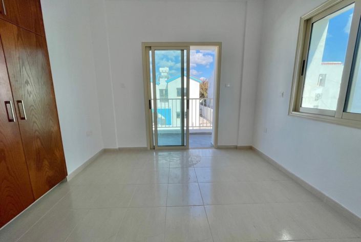 Image No.7-Propriété de 3 chambres à vendre à Emba