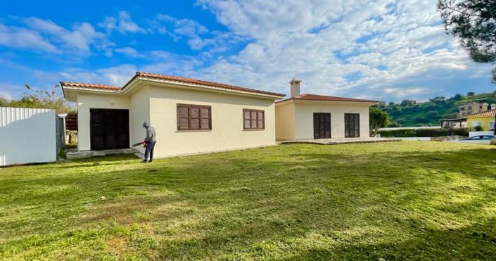 Image No.3-3 Bed House for sale