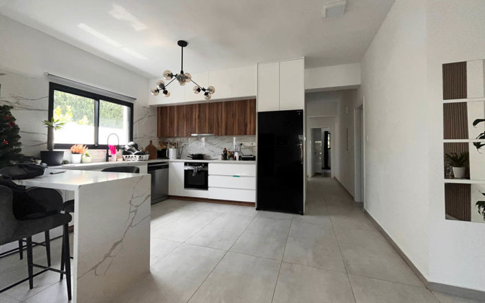 Image No.1-3 Bed Apartment for sale