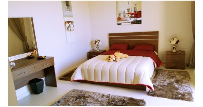 Image No.11-3 Bed House for sale