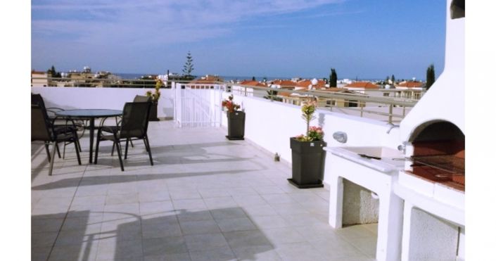 Image No.17-3 Bed House for sale