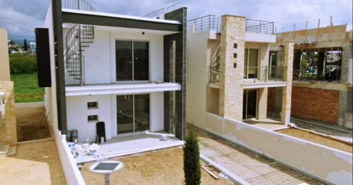 Image No.20-3 Bed House for sale