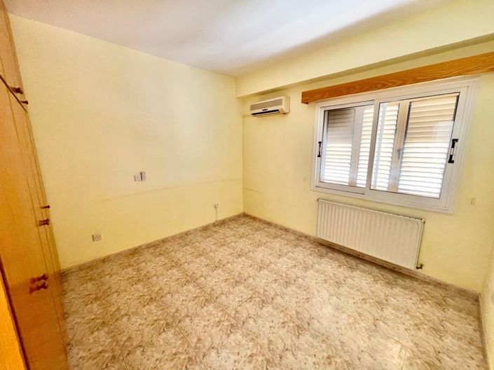 Image No.17-3 Bed House for sale