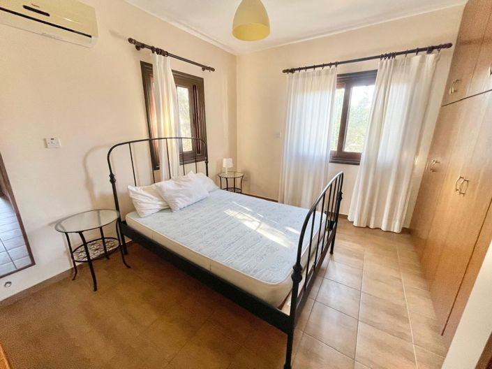 Image No.11-3 Bed House for sale