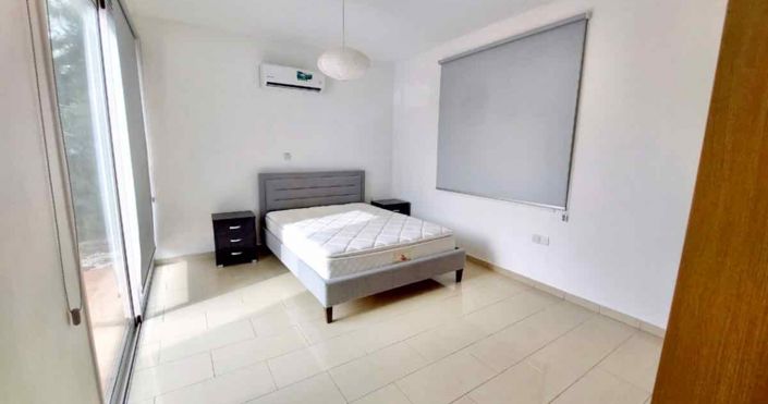 Image No.10-3 Bed House for sale