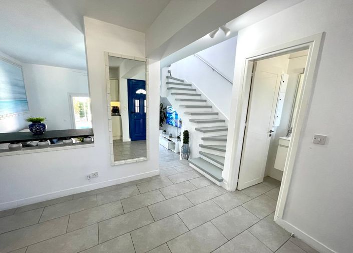 Image No.10-2 Bed House for sale