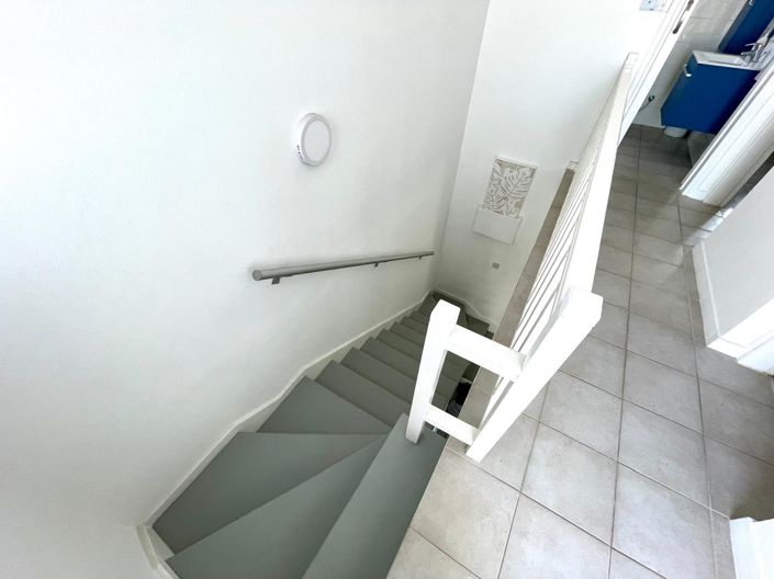 Image No.15-2 Bed House for sale