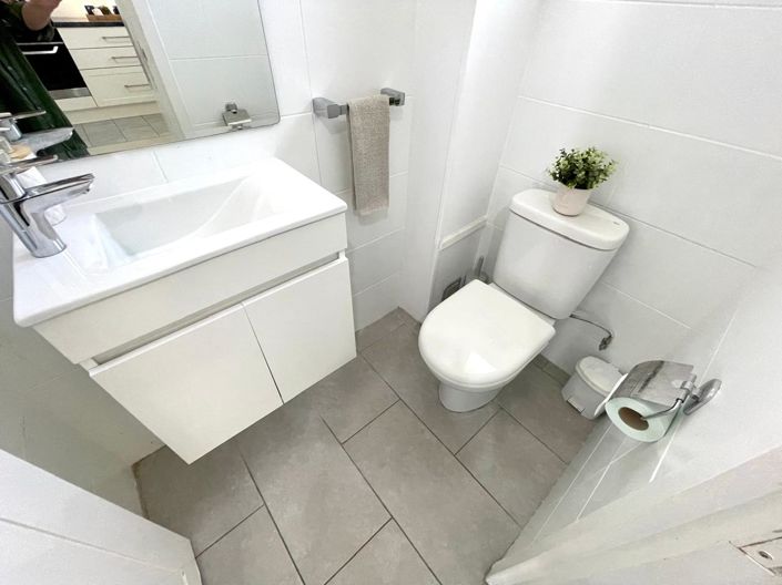 Image No.22-2 Bed House for sale