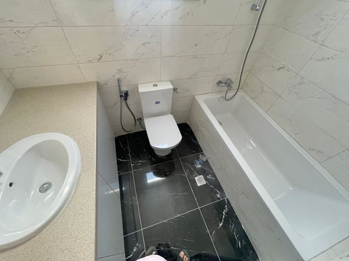 Image No.17-4 Bed House for sale