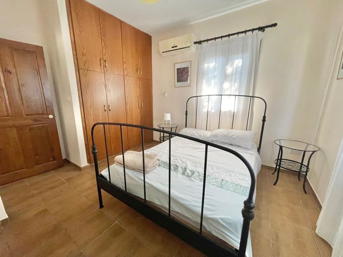 Image No.6-3 Bed House for sale