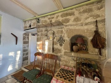 1b63fa63-888c-4187-b506-91ea65c7c0d1