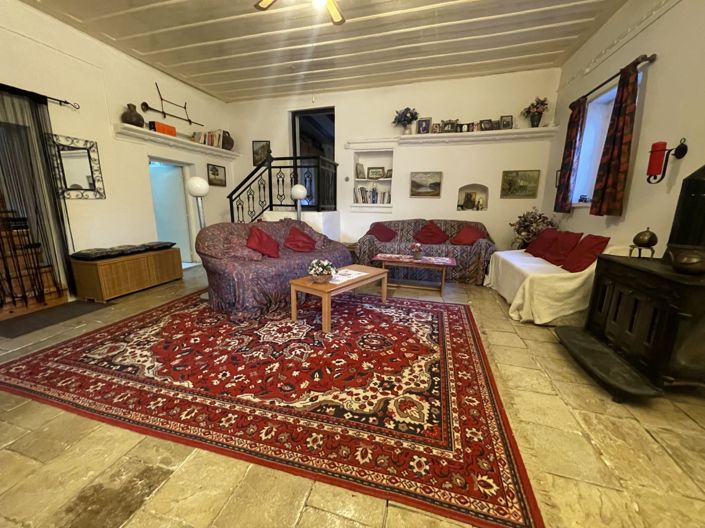 Image No.15-3 Bed House for sale