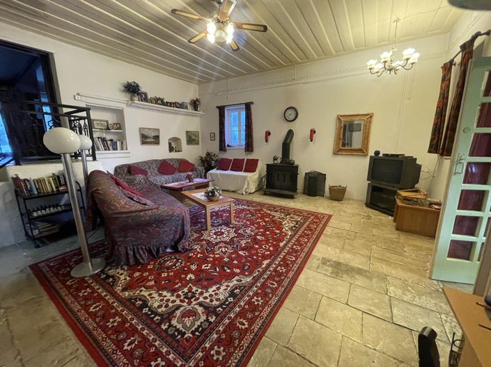 Image No.20-3 Bed House for sale