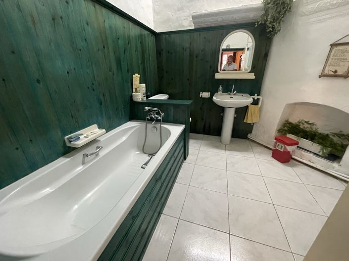 Image No.23-3 Bed House for sale